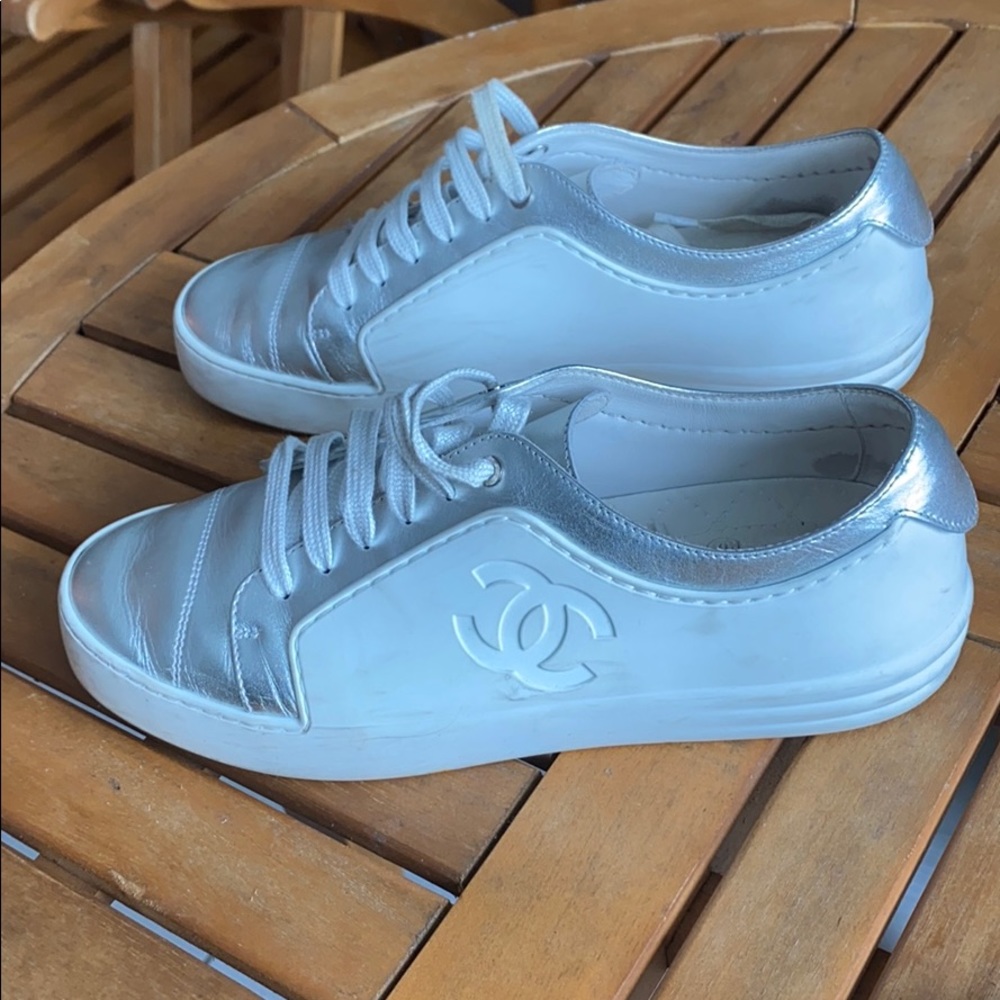 CHANEL white and silver sneakers 37.5